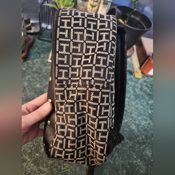 Tommy Hilfiger Mini Backpack - Picture 4 of 12